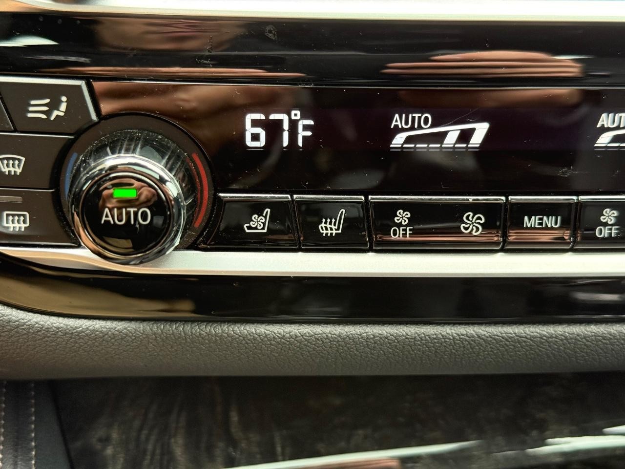 BMW 5 Series Vehicle Image 20