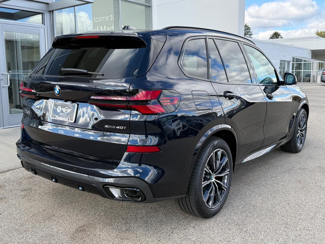 BMW X5 Vehicle Image 03