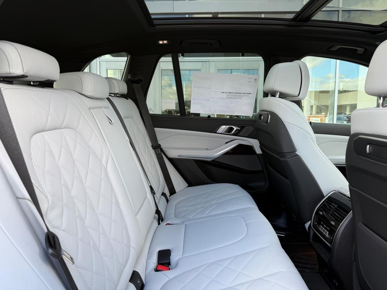 BMW X5 Vehicle Image 05