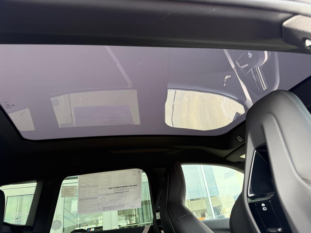 BMW iX Vehicle Image 06