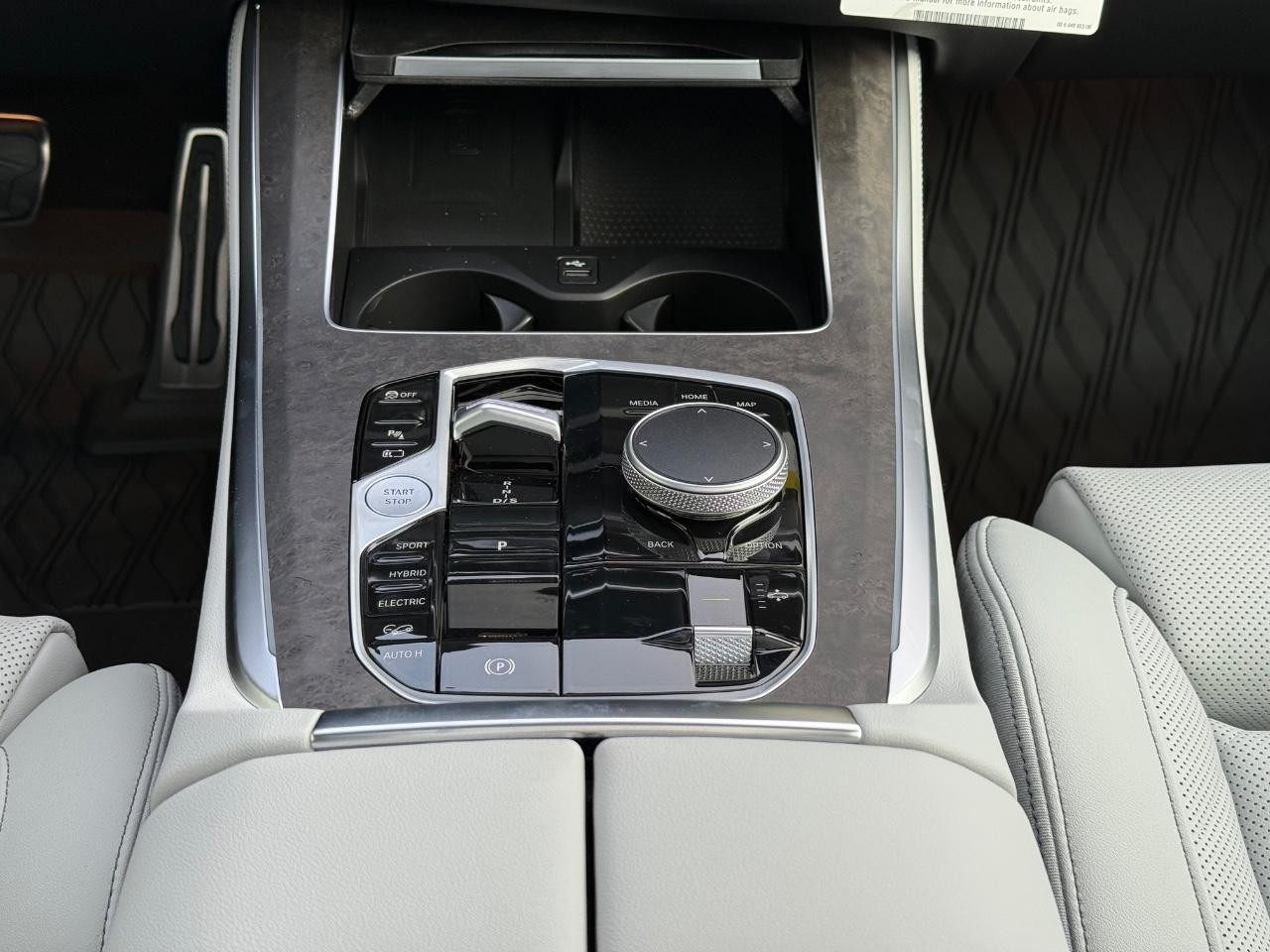 BMW X5 Vehicle Image 08