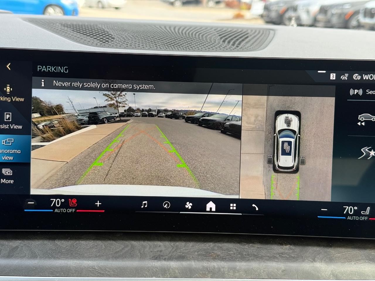 BMW X5 Vehicle Image 14