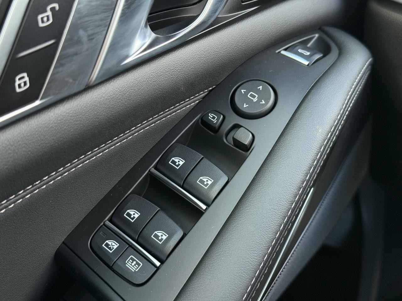 BMW X7 Vehicle Image 17