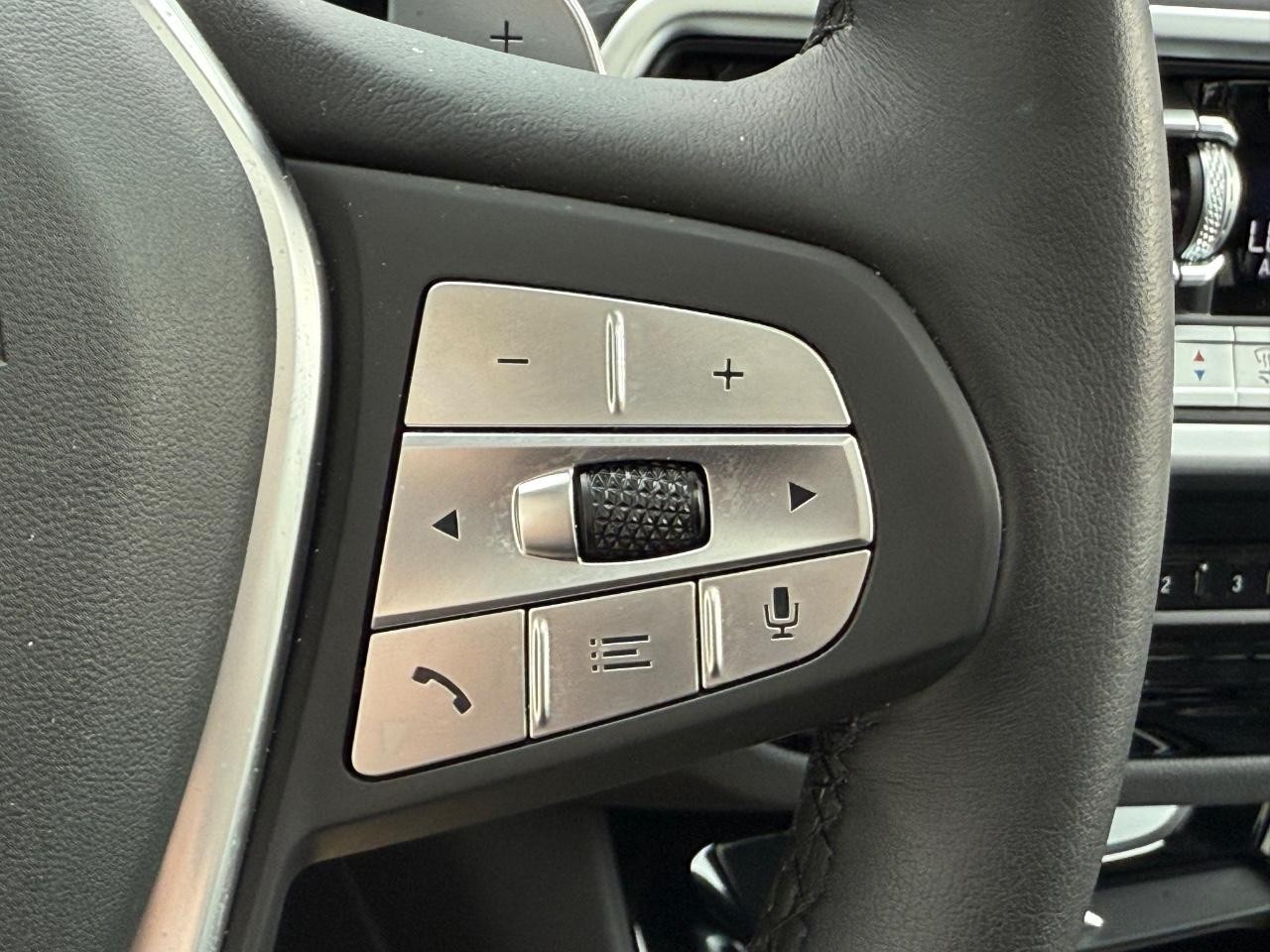 BMW X3 Vehicle Image 16