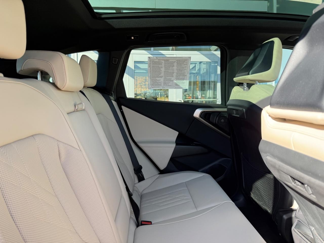 BMW X3 Vehicle Image 09