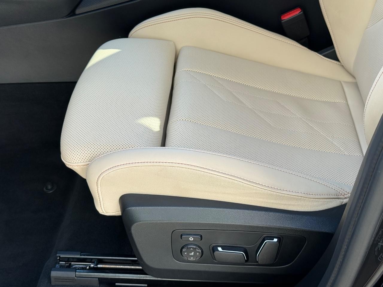 BMW X3 Vehicle Image 21