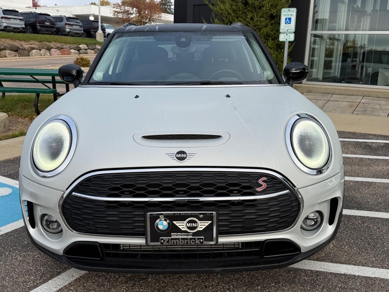 MINI Clubman Vehicle Image 09