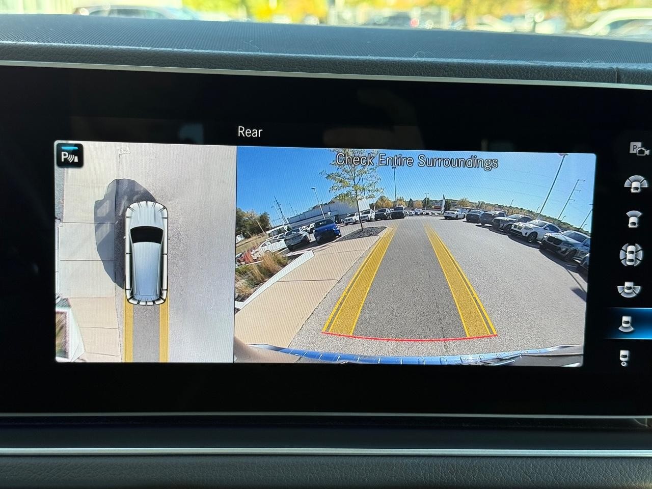 Mercedes-Benz GLS Vehicle Image 19