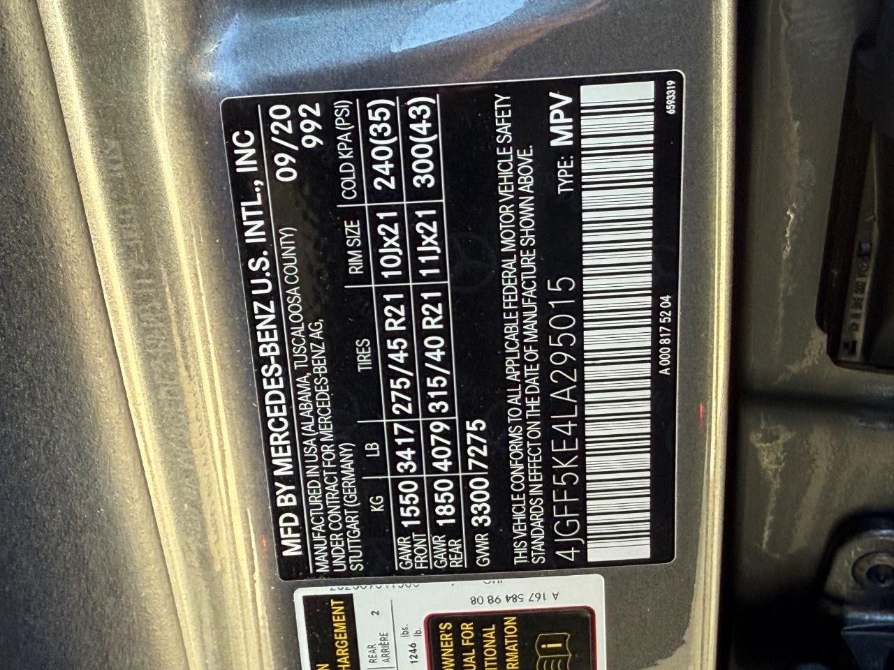 Mercedes-Benz GLS Vehicle Image 22