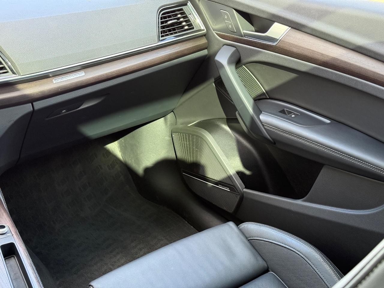 Audi Q5 Vehicle Image 15
