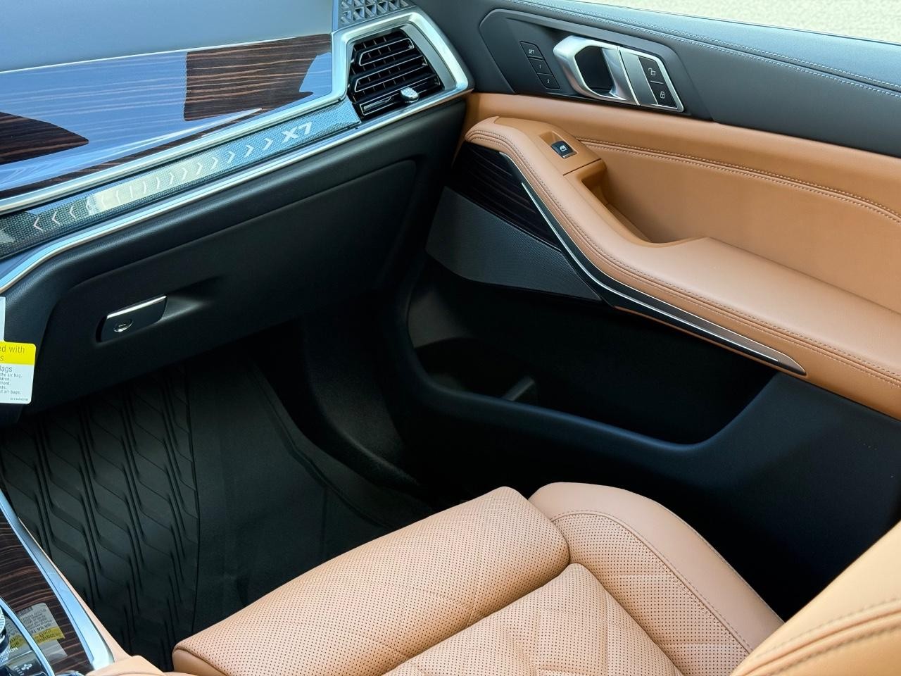 BMW X7 Vehicle Image 11