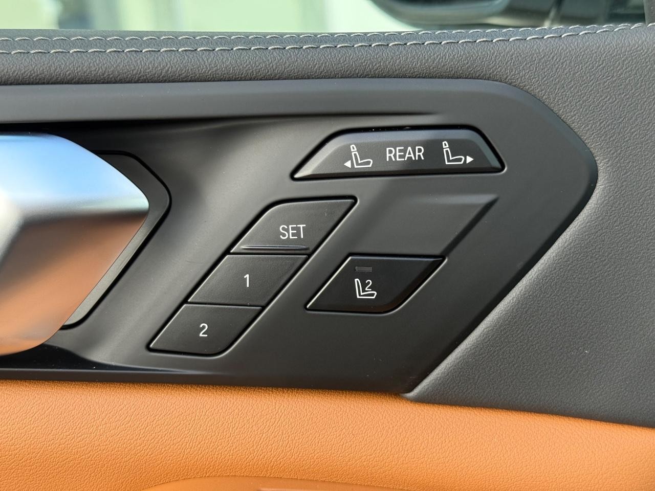 BMW X7 Vehicle Image 12