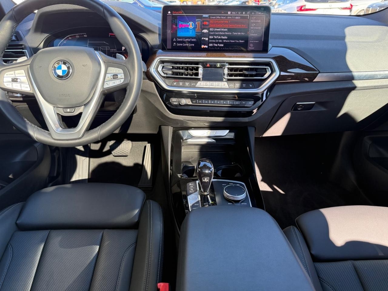 BMW X3 Vehicle Image 11