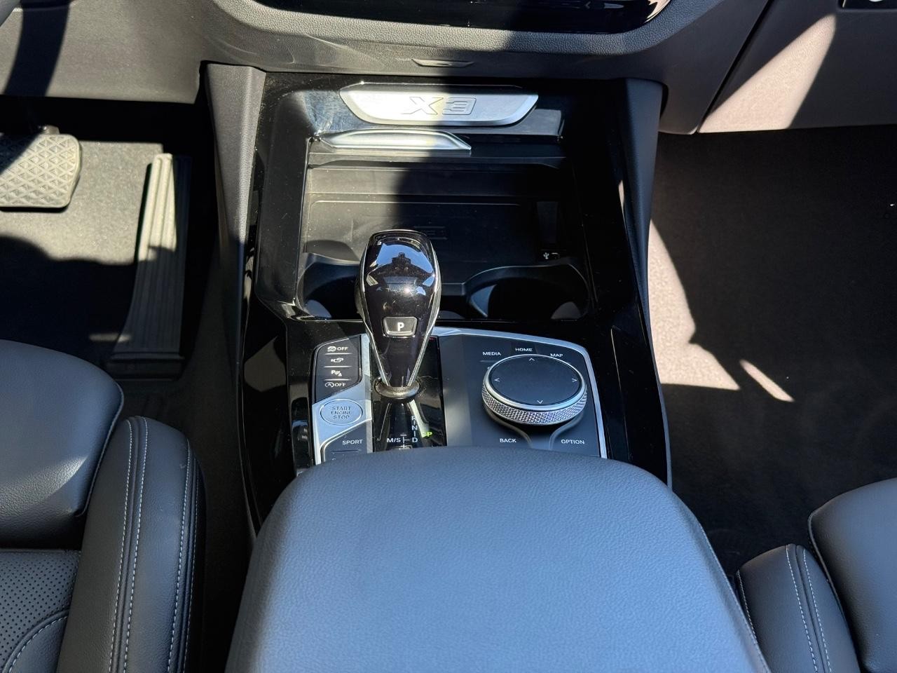 BMW X3 Vehicle Image 13