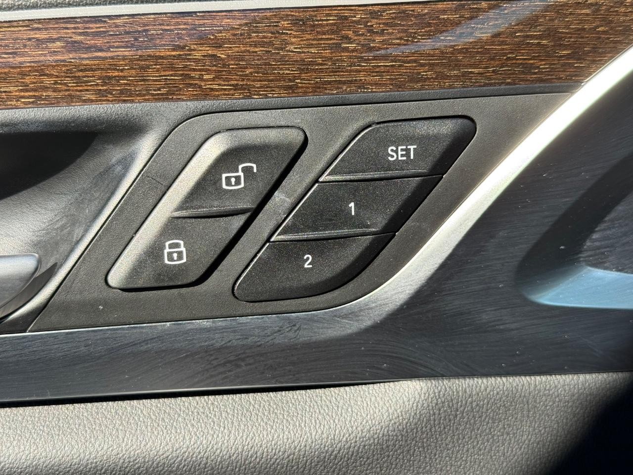 BMW X3 Vehicle Image 16