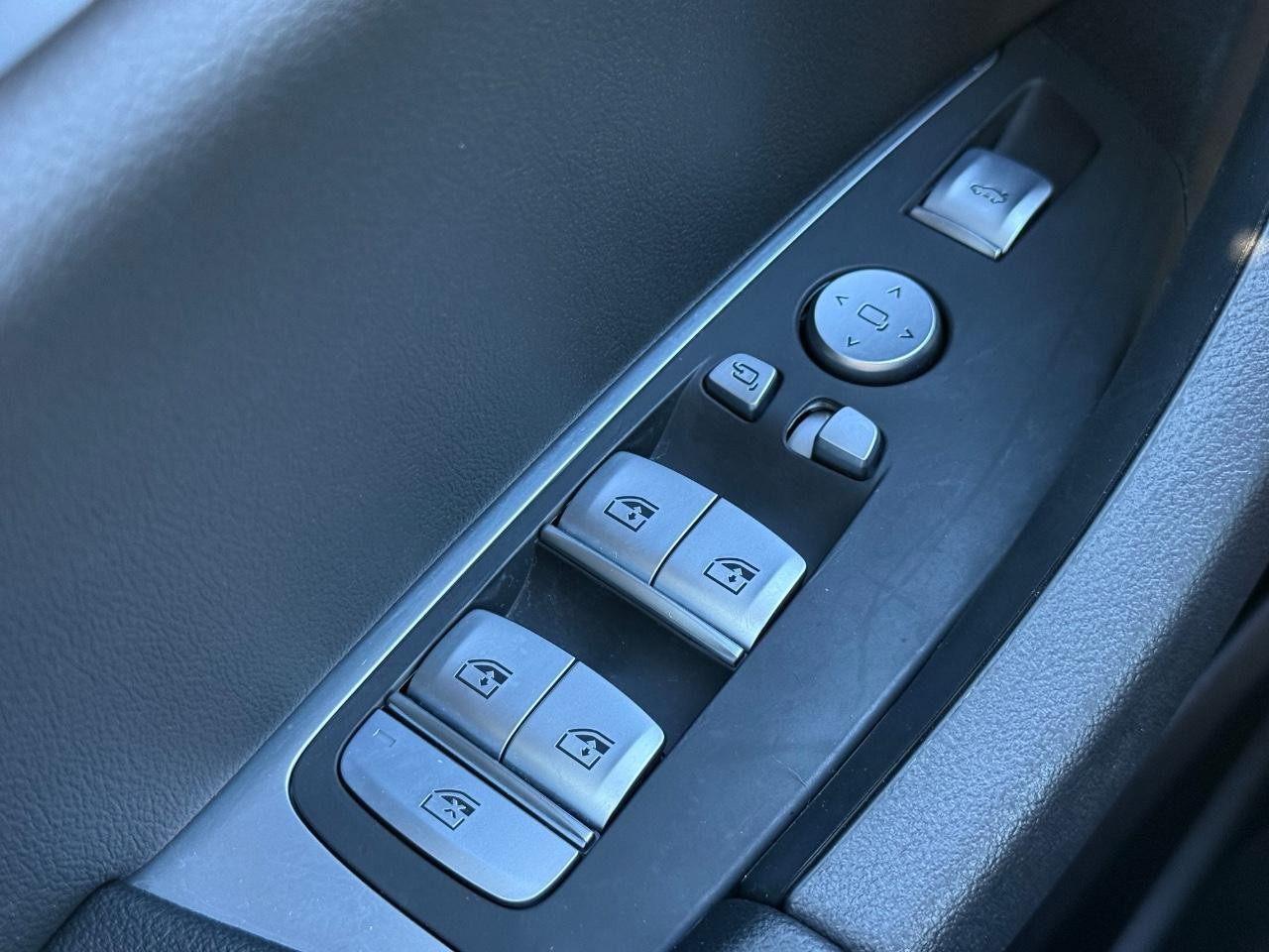 BMW X3 Vehicle Image 22