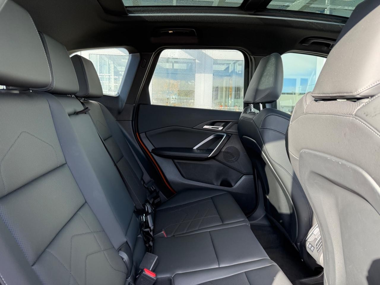 BMW X1 Vehicle Image 10