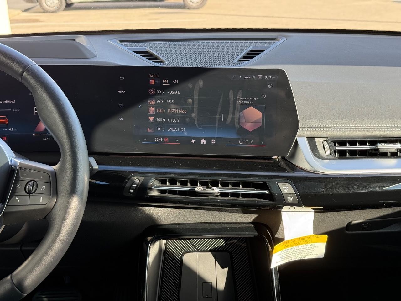 BMW X1 Vehicle Image 12