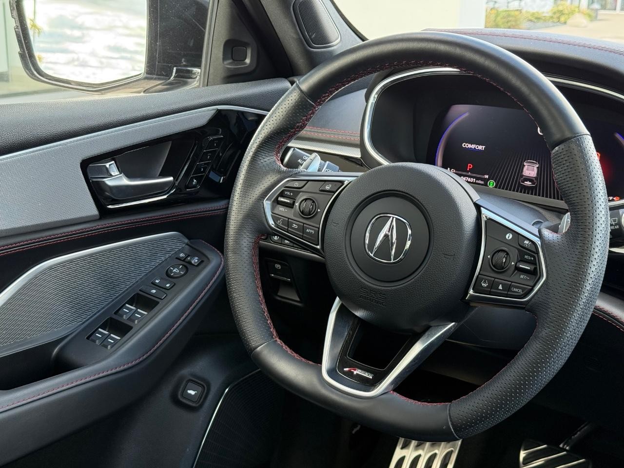 Acura MDX Vehicle Image 13