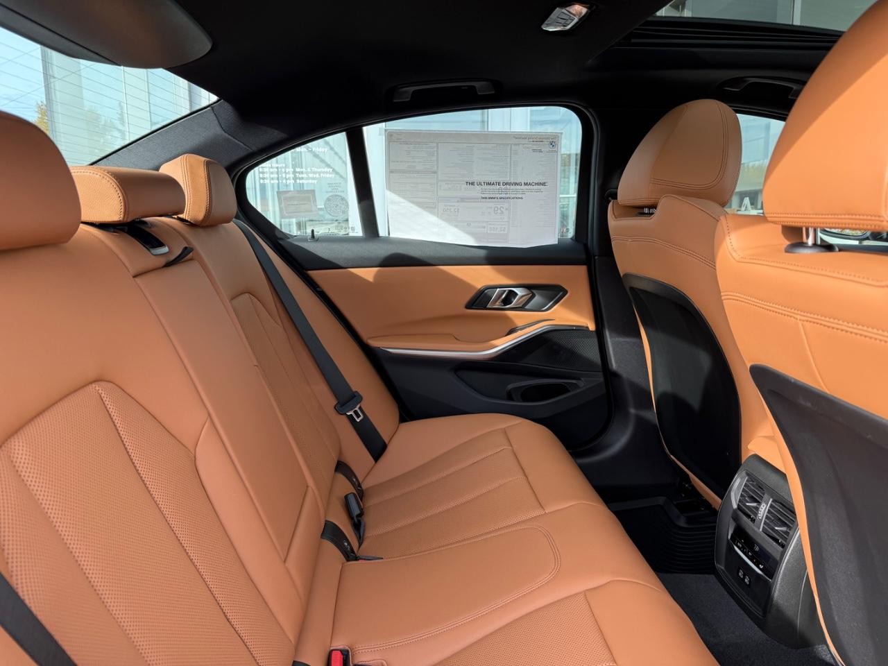 BMW 3 Series Vehicle Image 05