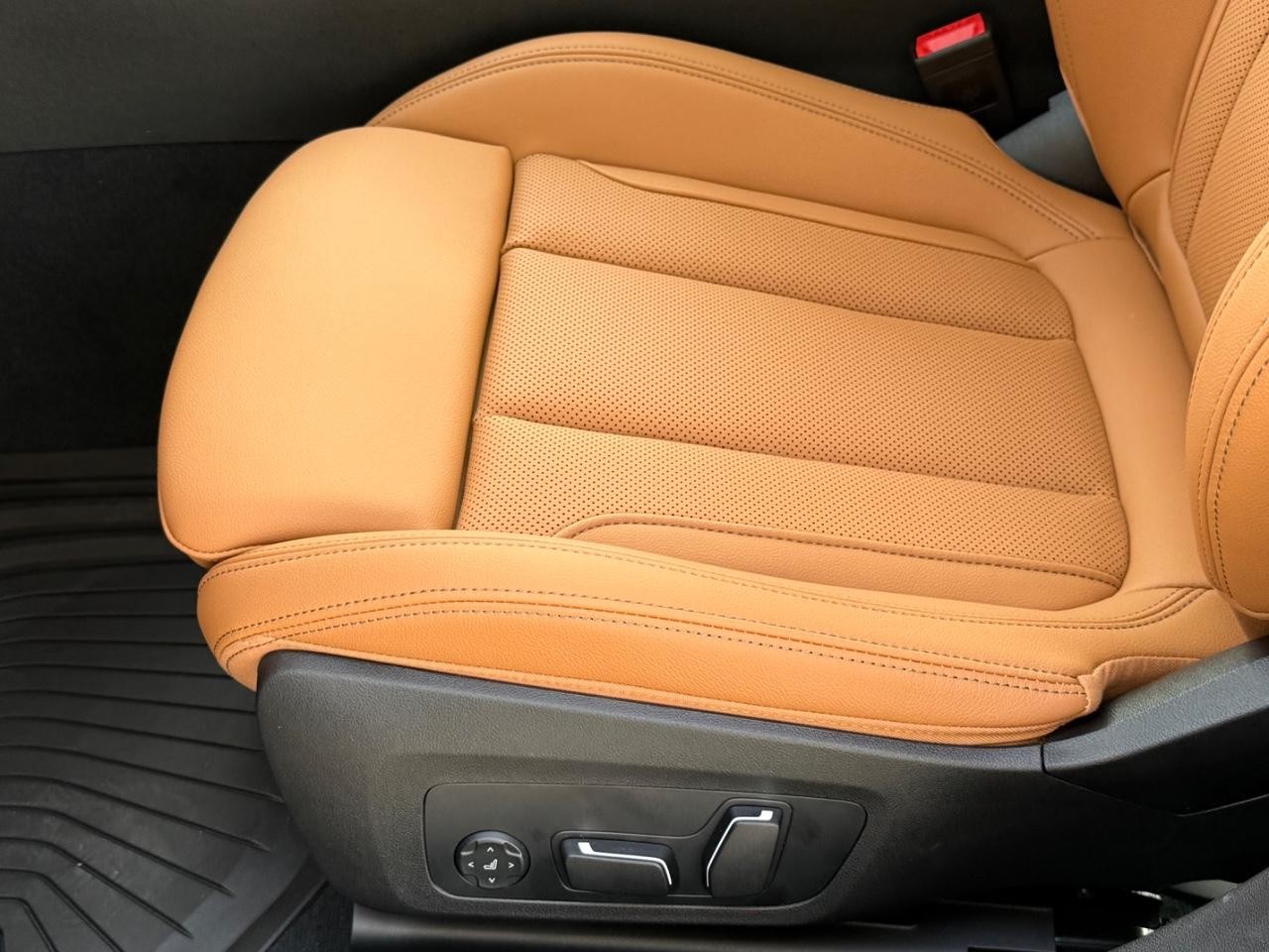 BMW 3 Series Vehicle Image 17