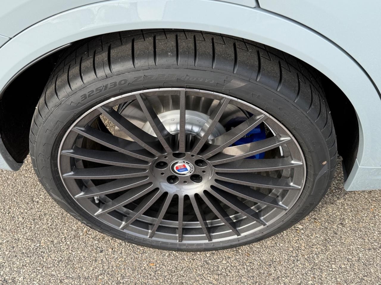 BMW X7 Vehicle Image 04