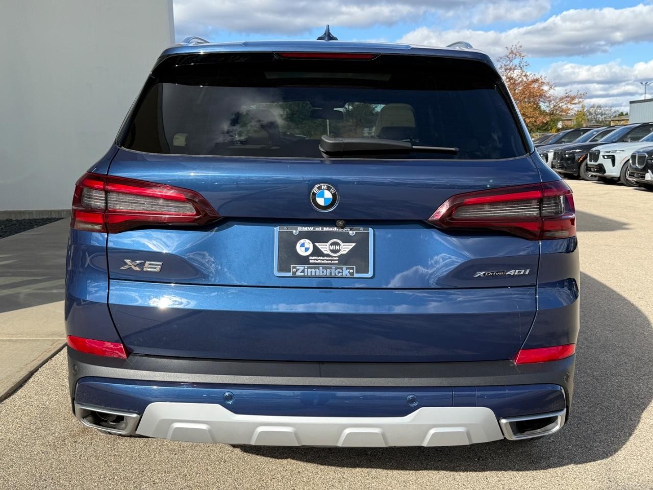 BMW X5 Vehicle Image 04