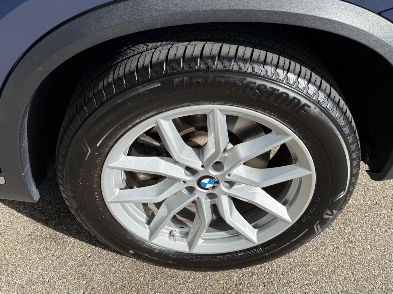 BMW X5 Vehicle Image 06