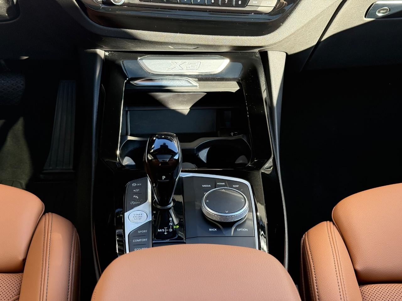 BMW X3 Vehicle Image 12