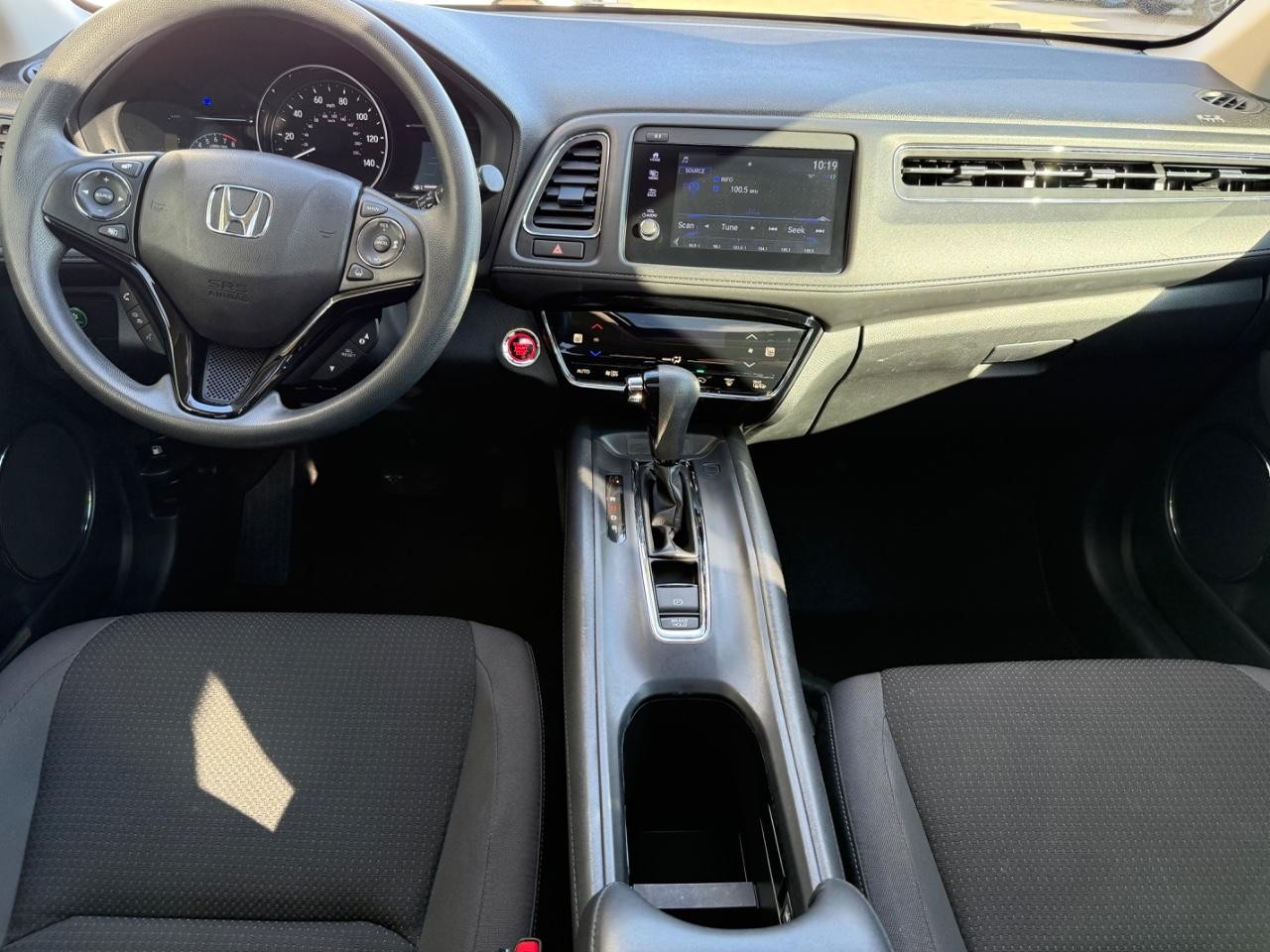 Honda HR-V Vehicle Image 11