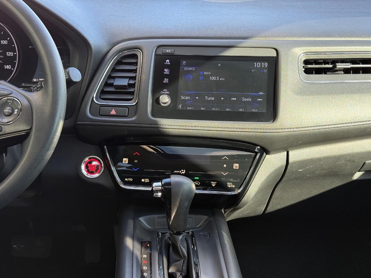 Honda HR-V Vehicle Image 12