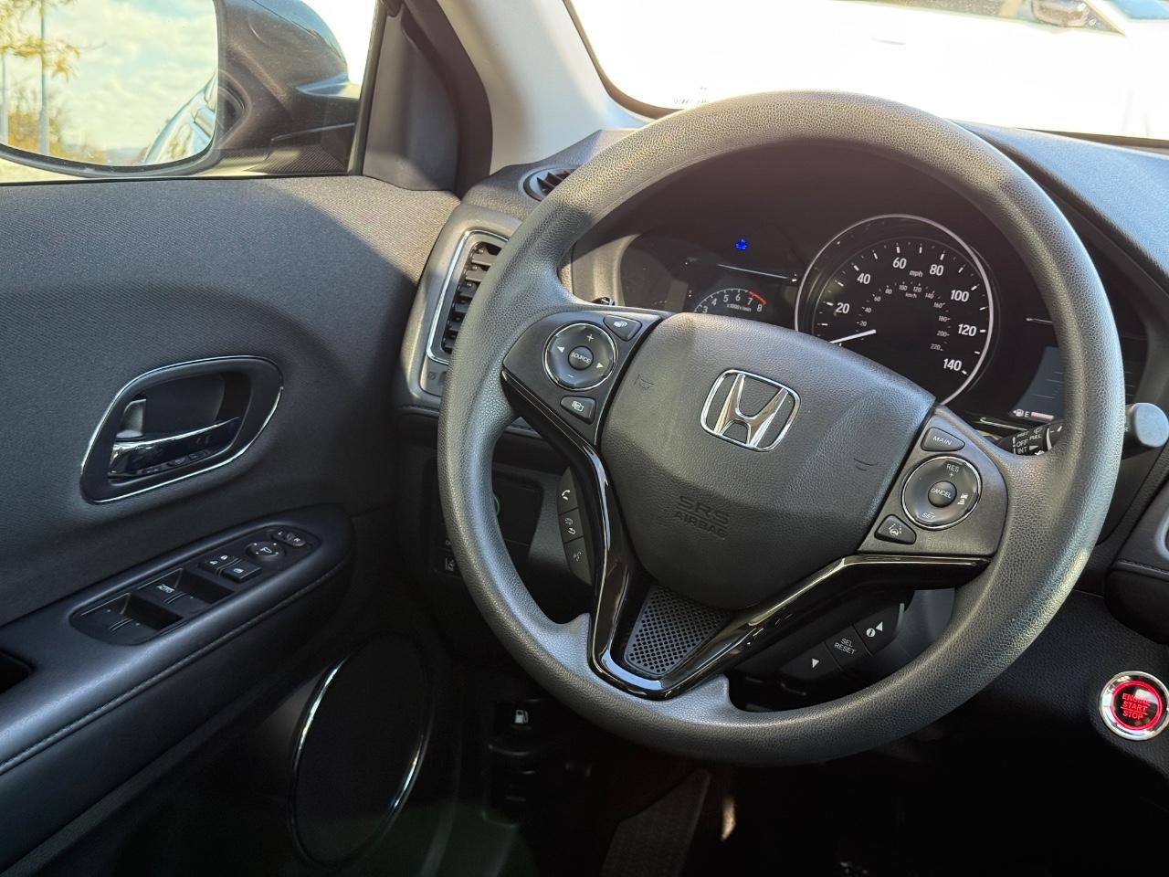 Honda HR-V Vehicle Image 14