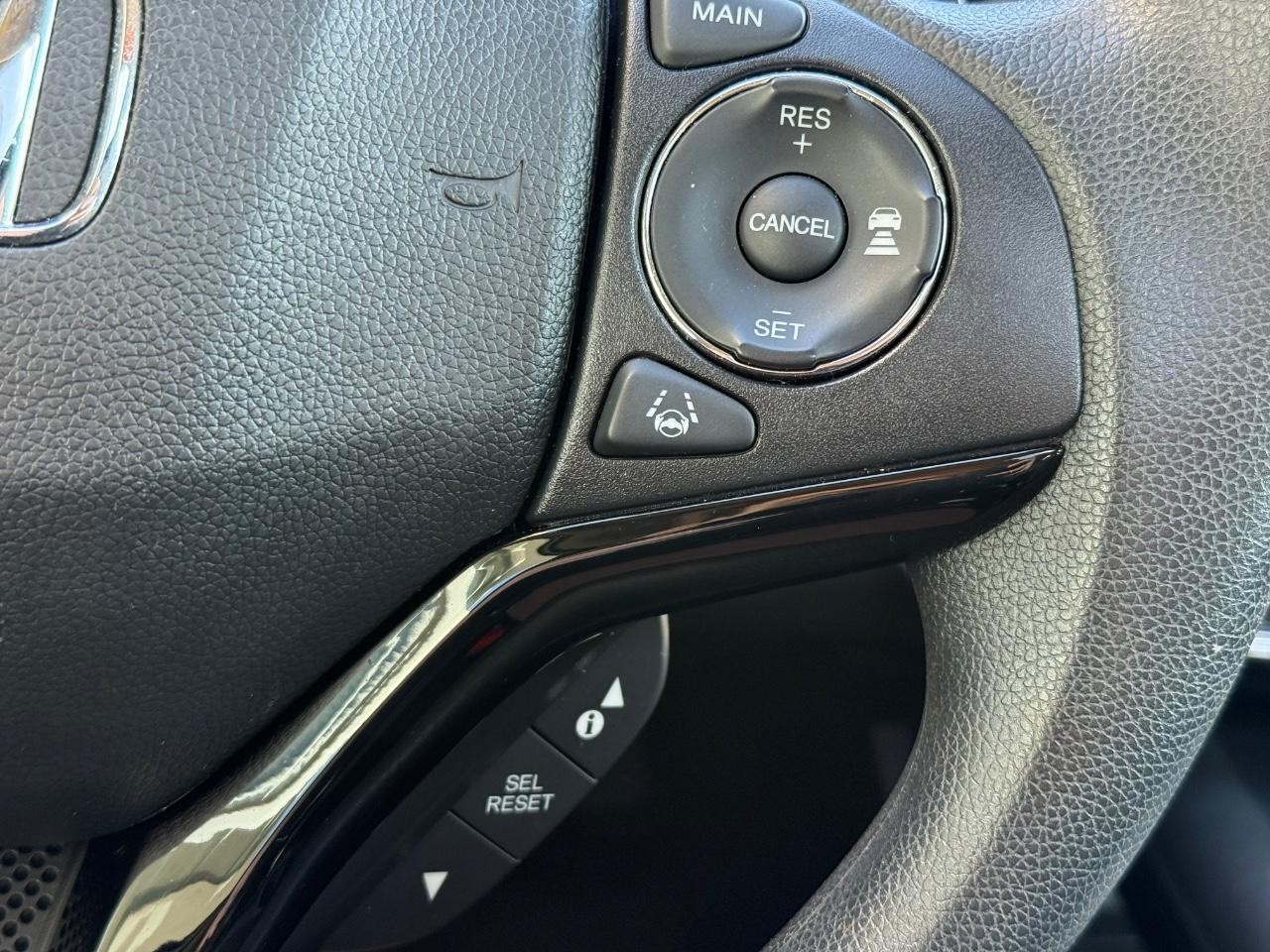 Honda HR-V Vehicle Image 17