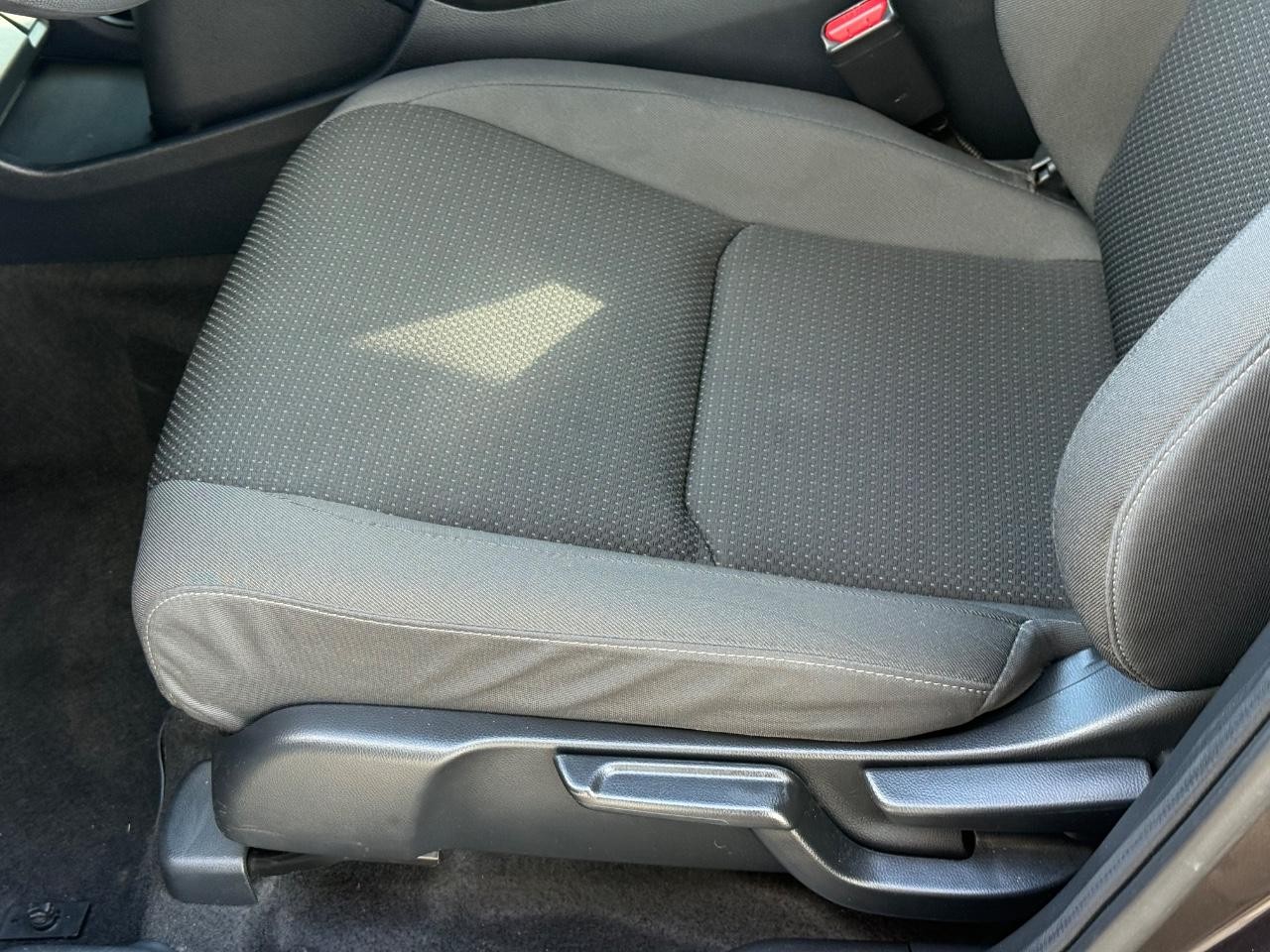 Honda HR-V Vehicle Image 21