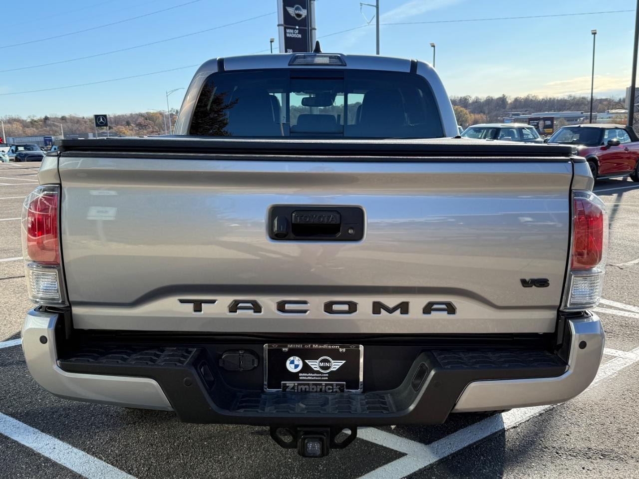 Toyota Tacoma 4WD Vehicle Image 04