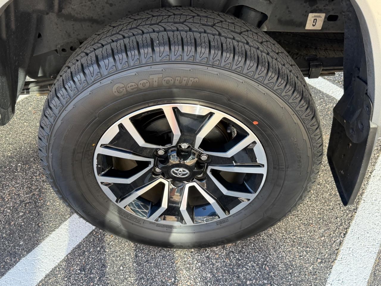 Toyota Tacoma 4WD Vehicle Image 07