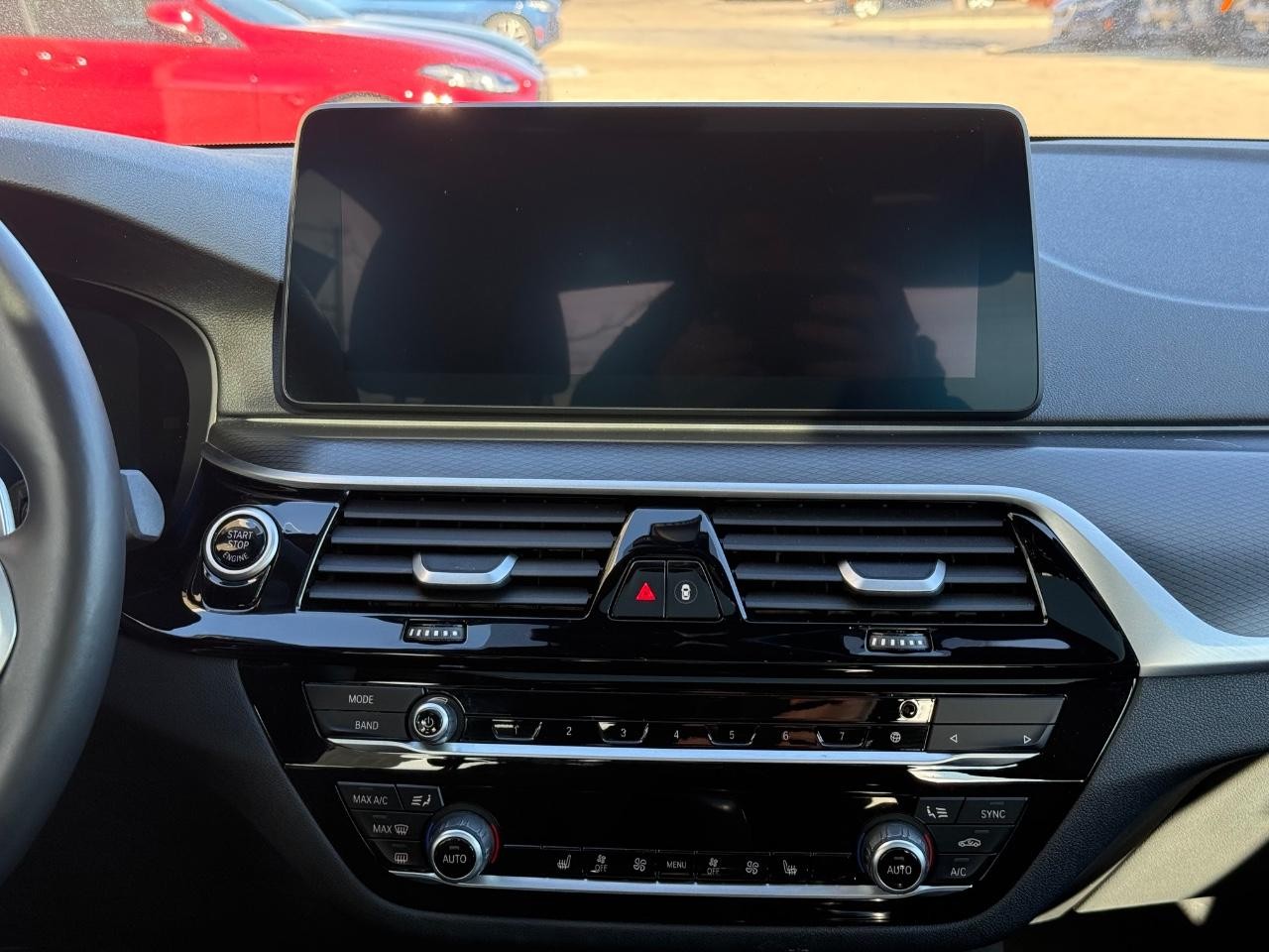 BMW 5 Series Vehicle Image 11