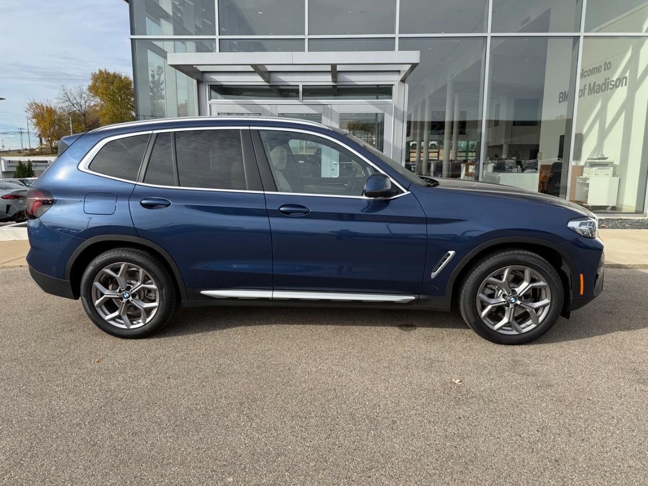 BMW X3 Vehicle Image 02