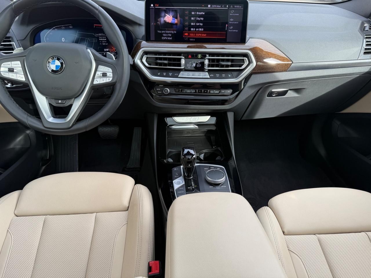 BMW X3 Vehicle Image 11