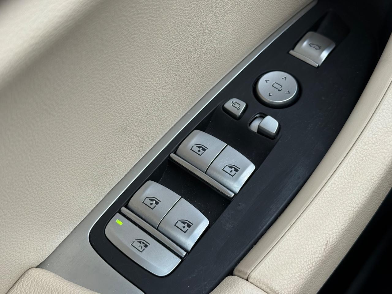 BMW X3 Vehicle Image 23