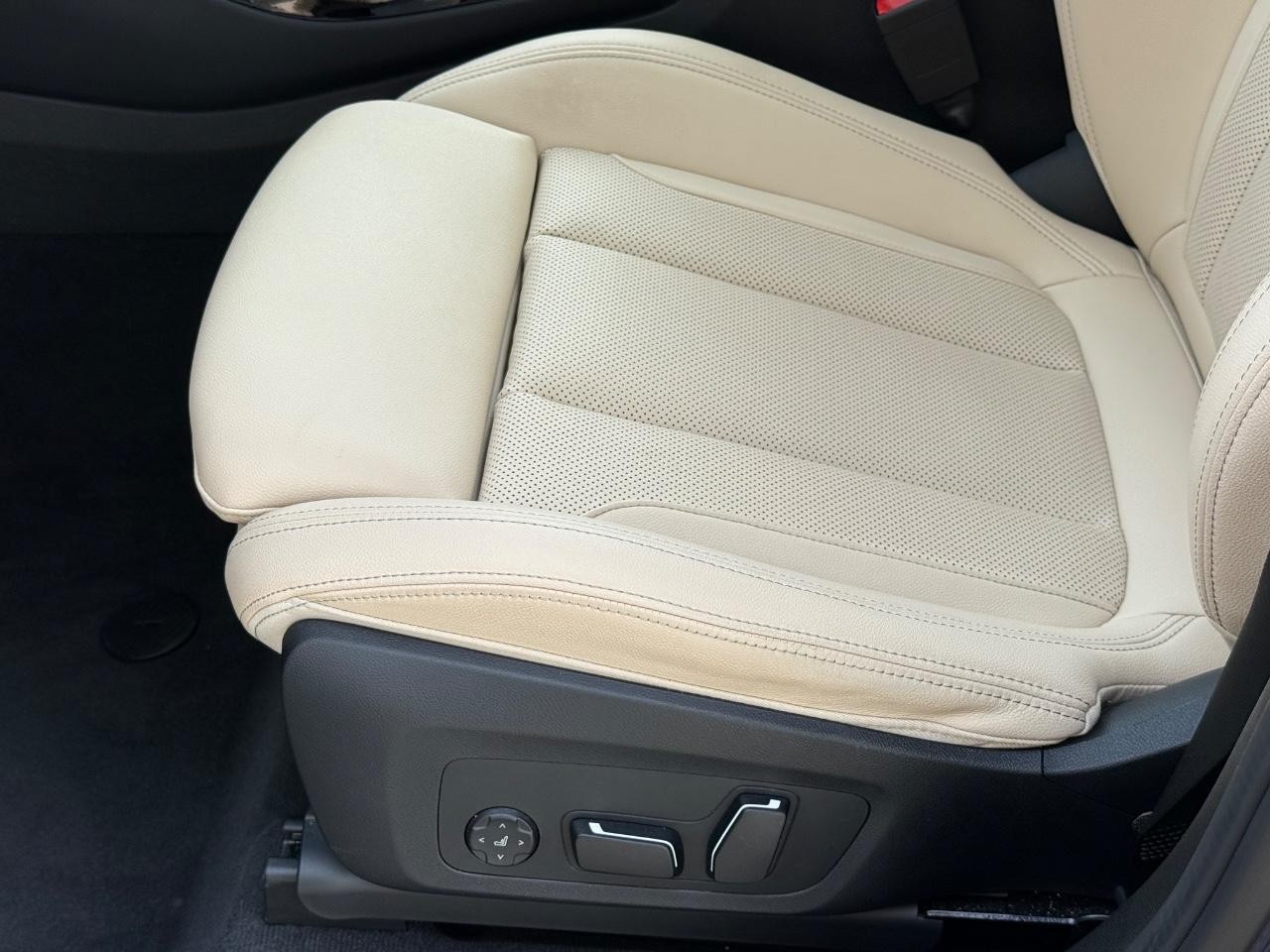 BMW X3 Vehicle Image 24