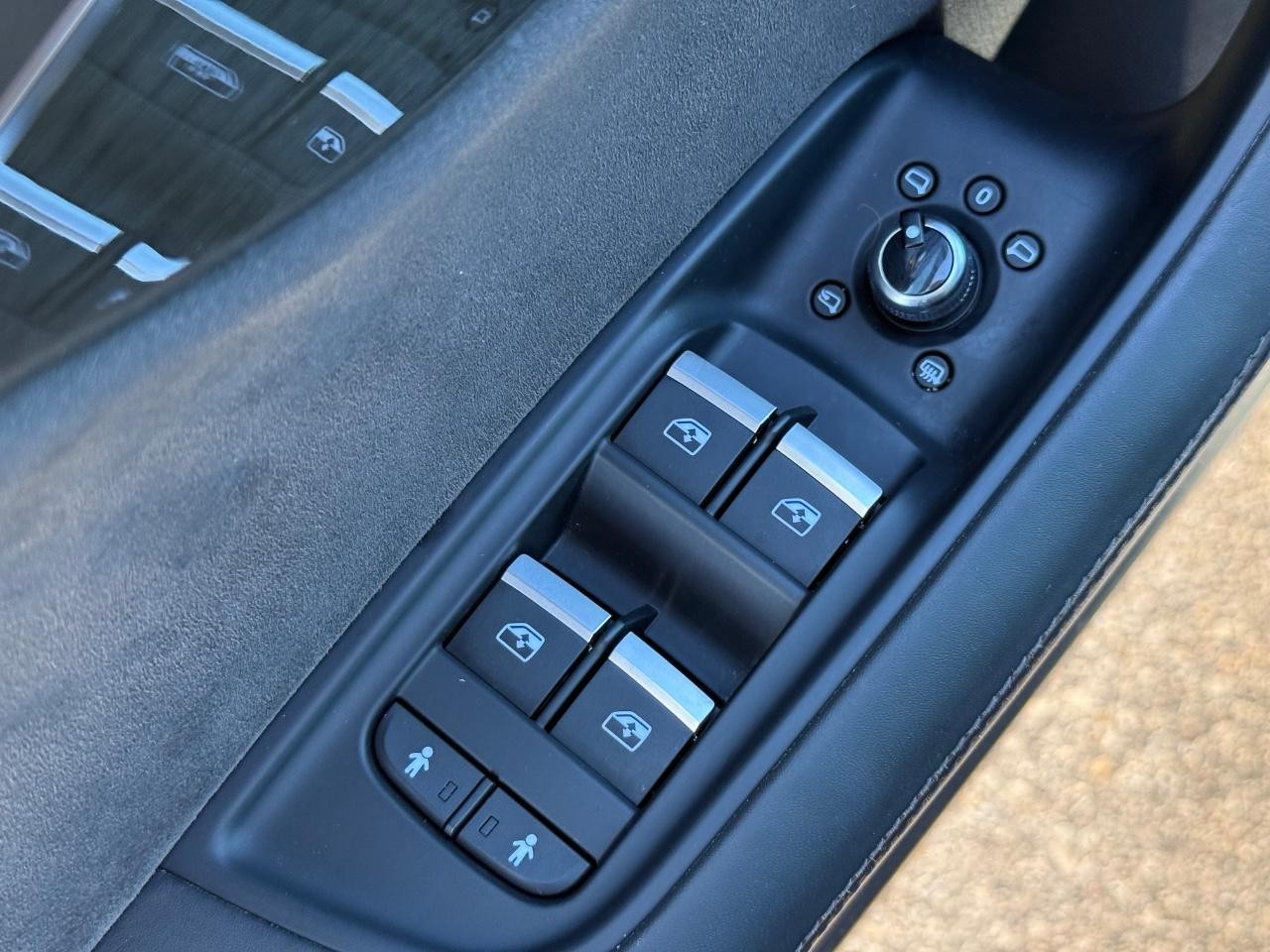 Audi Q7 Vehicle Image 21