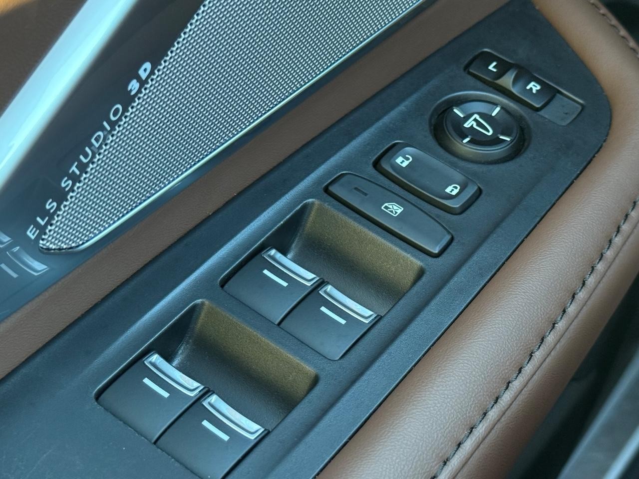 Acura RDX Vehicle Image 21
