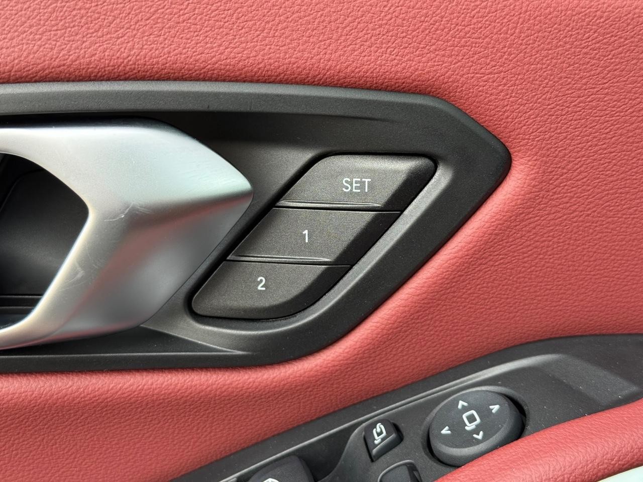 BMW 3 Series Vehicle Image 15