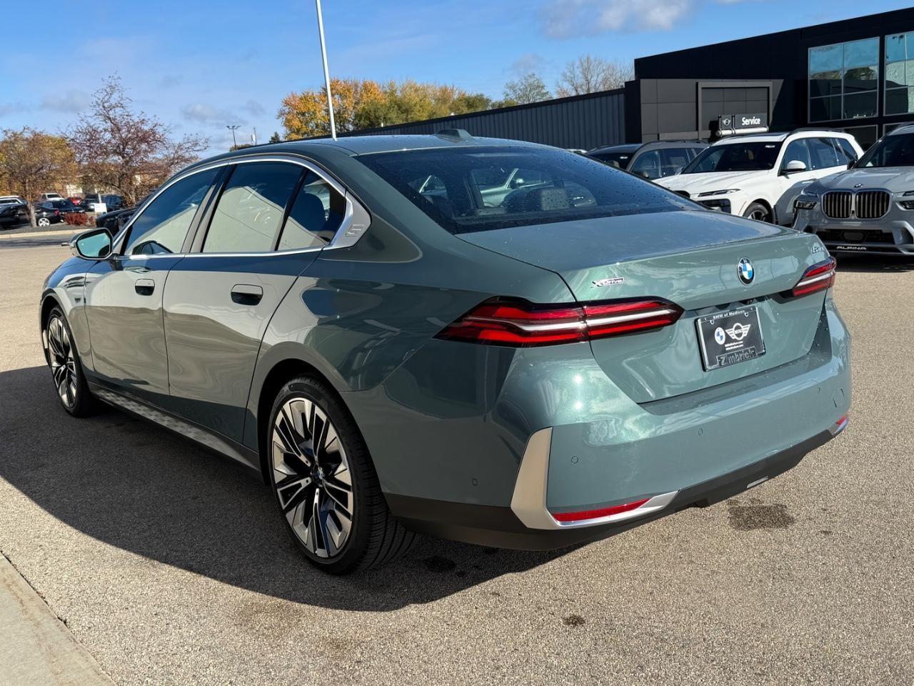 BMW 5 Series Vehicle Image 06