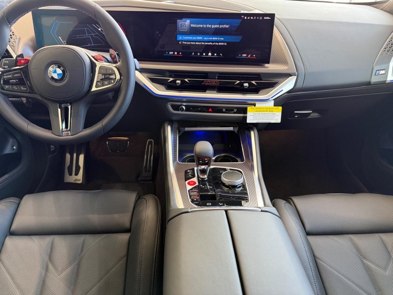 BMW XM Vehicle Image 05