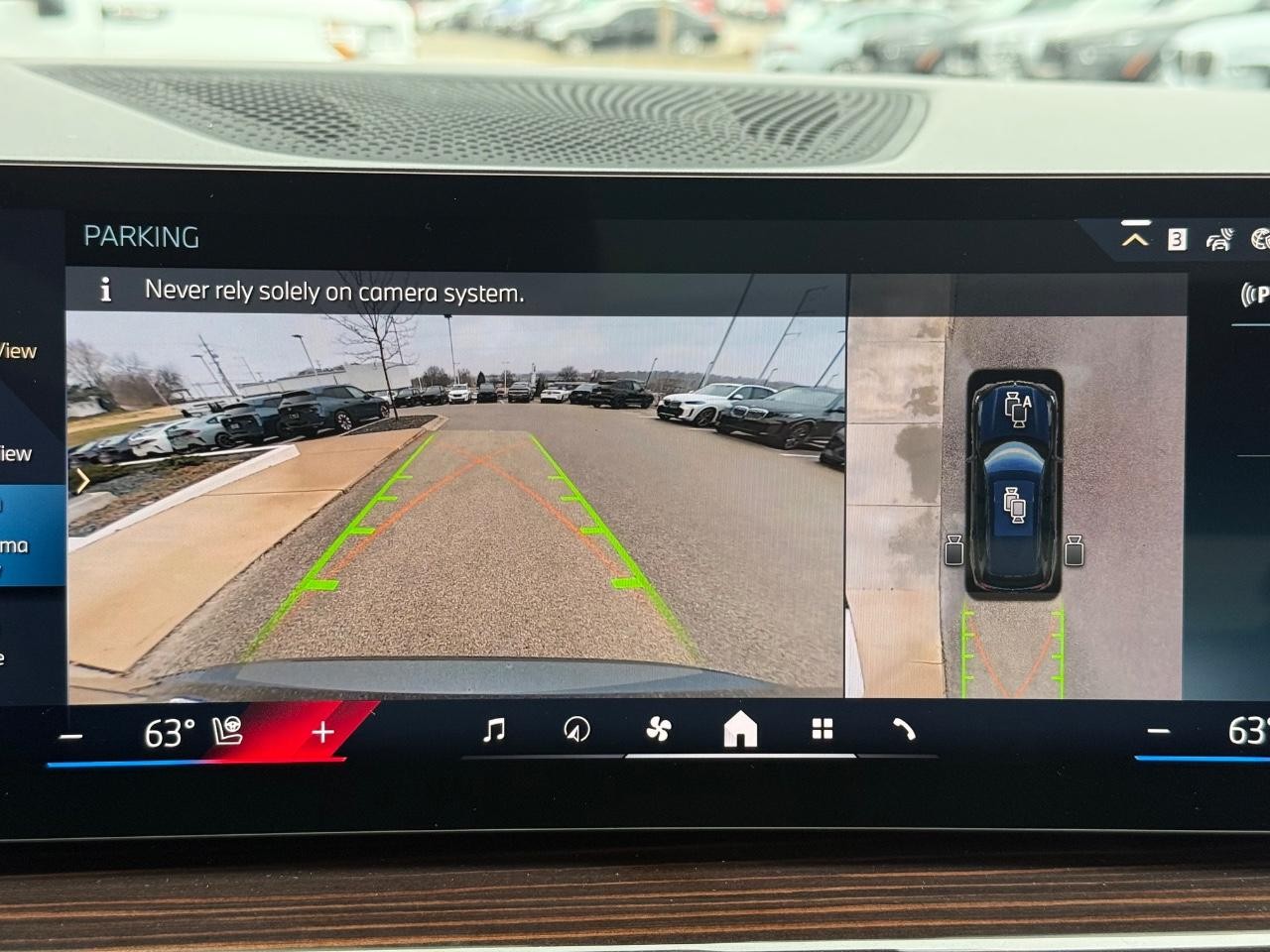 BMW X5 Vehicle Image 14