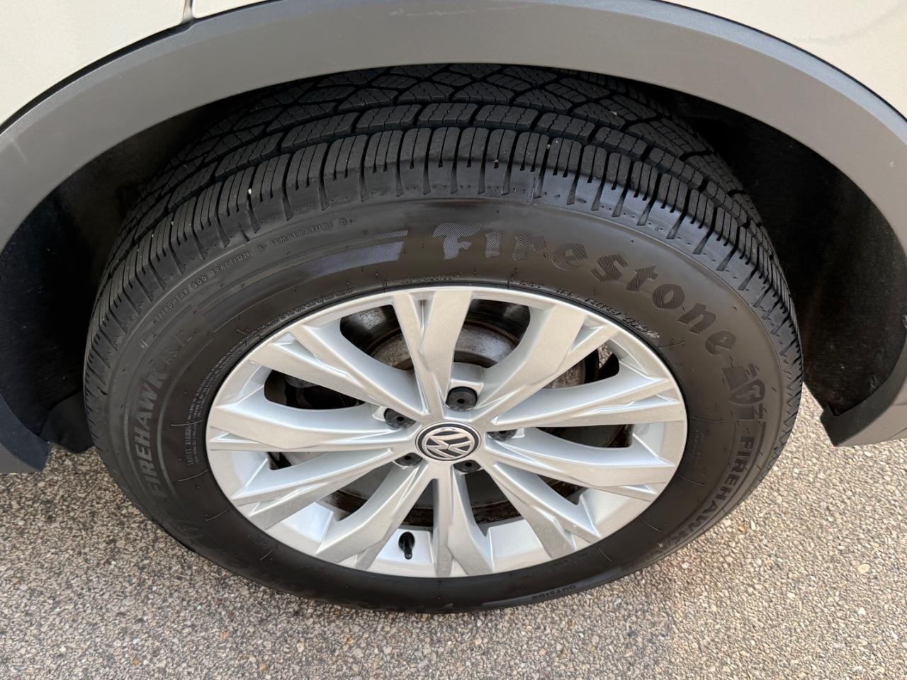 Volkswagen Tiguan Vehicle Image 07