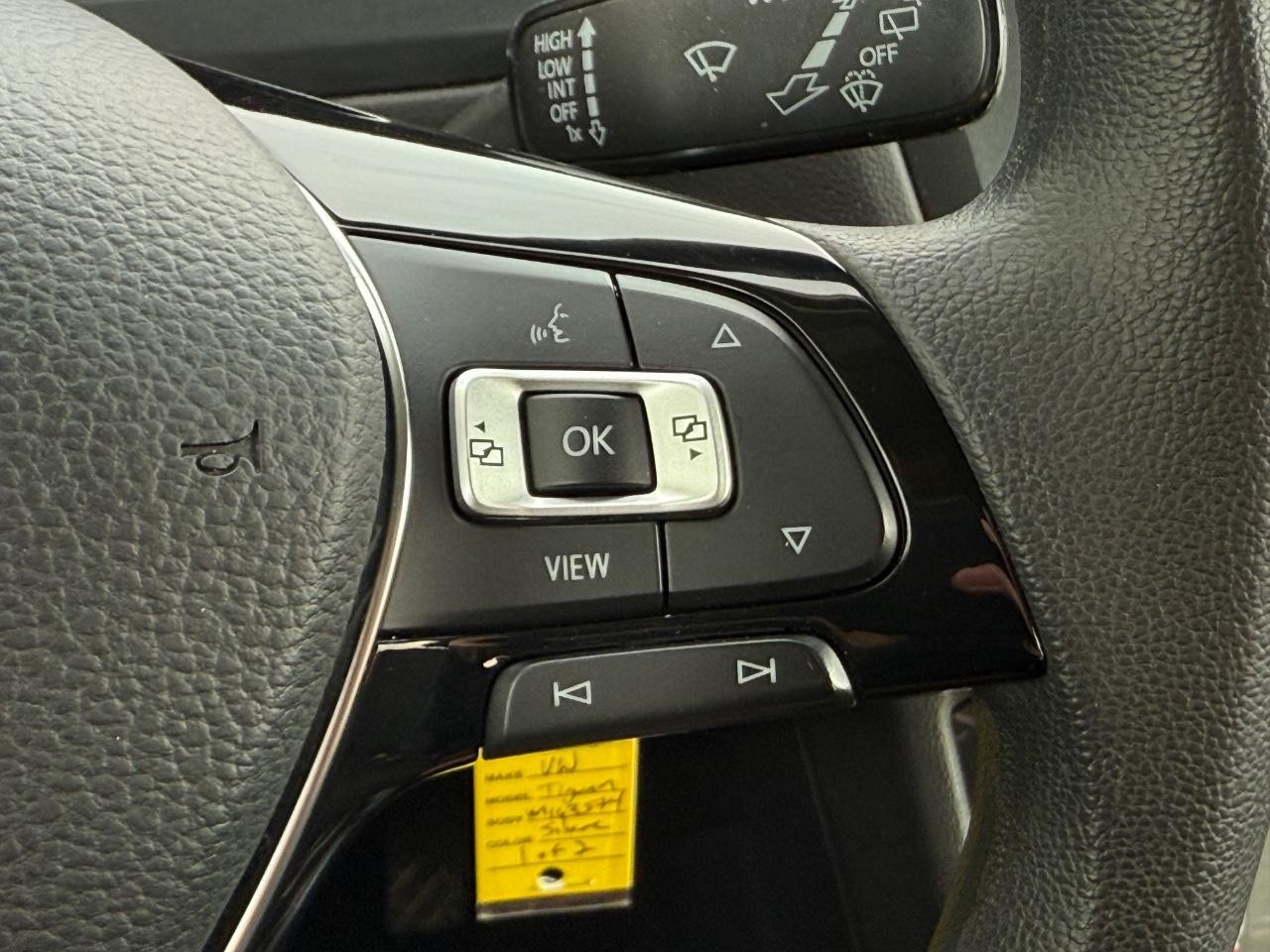 Volkswagen Tiguan Vehicle Image 17