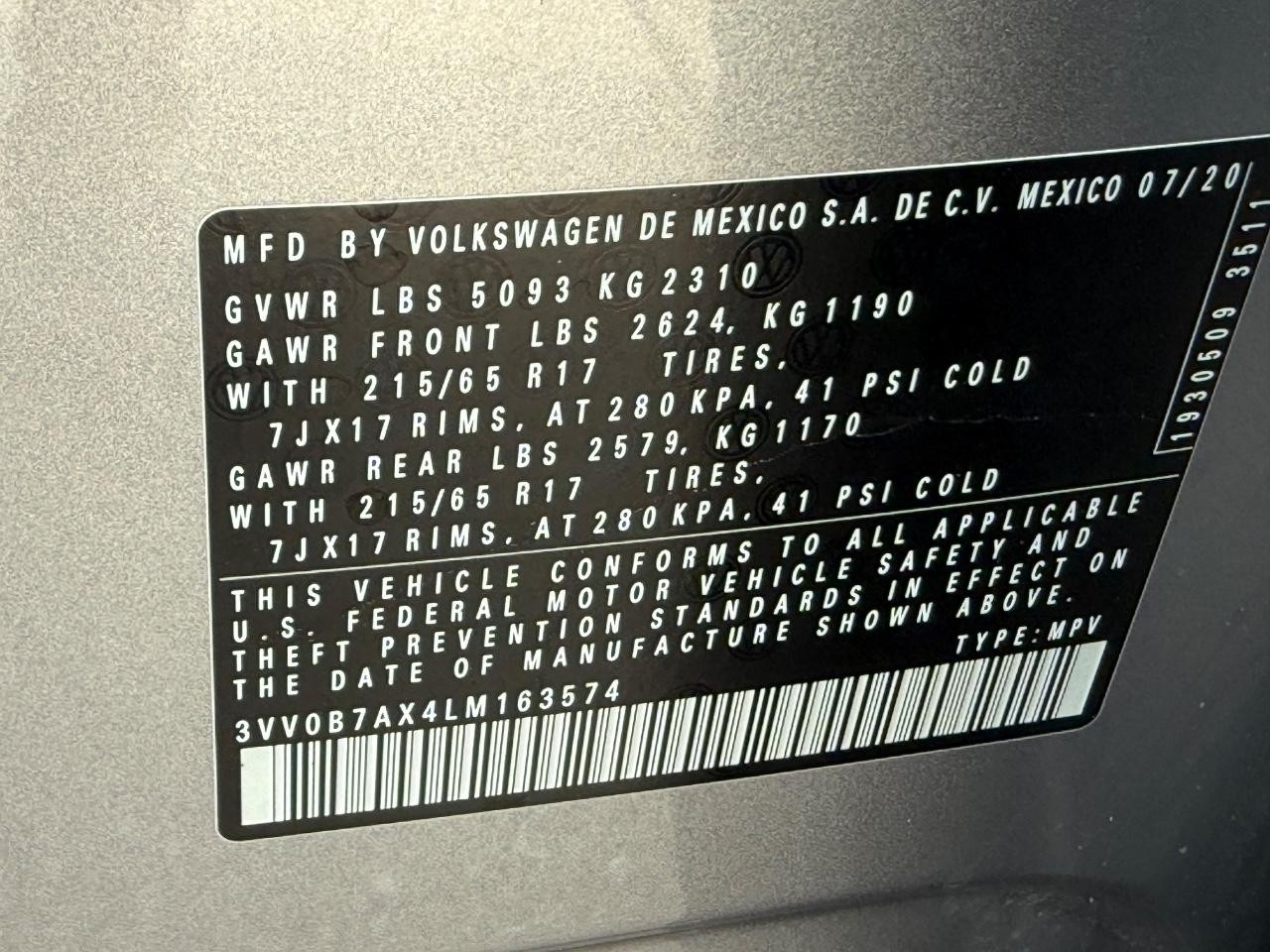 Volkswagen Tiguan Vehicle Image 22